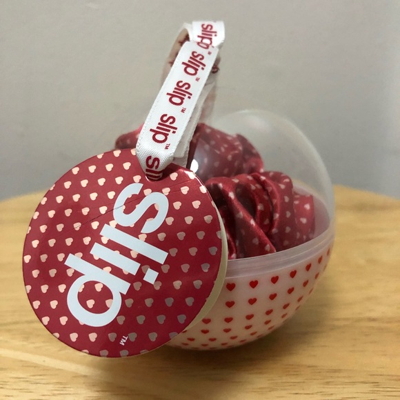 Silk Bauble Hair Tie Scrunchie Set of 3 Valentine’s - Picture 4 of 7